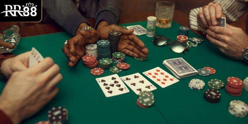 Luật chơi poker online cơ bản cho cược thủ tham gia